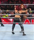 WWE_Monday_Night_Raw_2022_12_19_720p_HDTV_x264-NWCHD_mp4_005886284.jpg