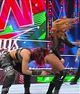 WWE_Monday_Night_Raw_2022_12_19_720p_HDTV_x264-NWCHD_mp4_005887886.jpg