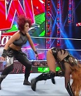WWE_Monday_Night_Raw_2022_12_19_720p_HDTV_x264-NWCHD_mp4_005891490.jpg