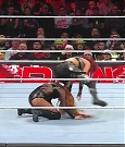 WWE_Monday_Night_Raw_2022_12_19_720p_HDTV_x264-NWCHD_mp4_005892691.jpg