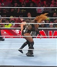 WWE_Monday_Night_Raw_2022_12_19_720p_HDTV_x264-NWCHD_mp4_005895093.jpg