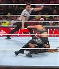 WWE_Monday_Night_Raw_2022_12_19_720p_HDTV_x264-NWCHD_mp4_005895894.jpg