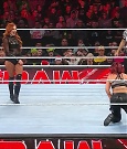 WWE_Monday_Night_Raw_2022_12_19_720p_HDTV_x264-NWCHD_mp4_005907506.jpg