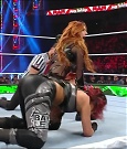 WWE_Monday_Night_Raw_2022_12_19_720p_HDTV_x264-NWCHD_mp4_005918316.jpg