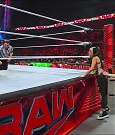 WWE_Monday_Night_Raw_2022_12_19_720p_HDTV_x264-NWCHD_mp4_005919117.jpg