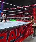 WWE_Monday_Night_Raw_2022_12_19_720p_HDTV_x264-NWCHD_mp4_005919518.jpg