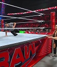 WWE_Monday_Night_Raw_2022_12_19_720p_HDTV_x264-NWCHD_mp4_005919918.jpg