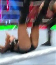 WWE_Monday_Night_Raw_2022_12_19_720p_HDTV_x264-NWCHD_mp4_005934733.jpg