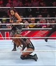 WWE_Monday_Night_Raw_2022_12_19_720p_HDTV_x264-NWCHD_mp4_005935934.jpg