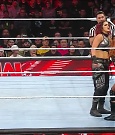 WWE_Monday_Night_Raw_2022_12_19_720p_HDTV_x264-NWCHD_mp4_005943141.jpg