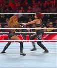 WWE_Monday_Night_Raw_2022_12_19_720p_HDTV_x264-NWCHD_mp4_005963161.jpg