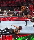 WWE_Monday_Night_Raw_2022_12_19_720p_HDTV_x264-NWCHD_mp4_005985984.jpg