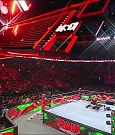 WWE_Monday_Night_Raw_2022_12_19_720p_HDTV_x264-NWCHD_mp4_006013512.jpg