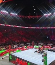 WWE_Monday_Night_Raw_2022_12_19_720p_HDTV_x264-NWCHD_mp4_006015514.jpg