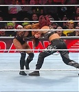 WWE_Monday_Night_Raw_2022_12_19_720p_HDTV_x264-NWCHD_mp4_006020719.jpg