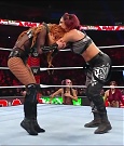 WWE_Monday_Night_Raw_2022_12_19_720p_HDTV_x264-NWCHD_mp4_006022321.jpg