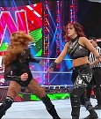 WWE_Monday_Night_Raw_2022_12_19_720p_HDTV_x264-NWCHD_mp4_006056755.jpg