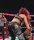 WWE_Monday_Night_Raw_2022_12_19_720p_HDTV_x264-NWCHD_mp4_006093592.jpg