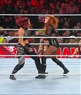 WWE_Monday_Night_Raw_2022_12_19_720p_HDTV_x264-NWCHD_mp4_006096795.jpg