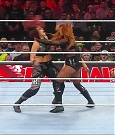 WWE_Monday_Night_Raw_2022_12_19_720p_HDTV_x264-NWCHD_mp4_006097830.jpg
