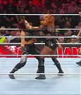 WWE_Monday_Night_Raw_2022_12_19_720p_HDTV_x264-NWCHD_mp4_006097996.jpg