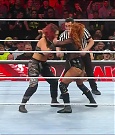 WWE_Monday_Night_Raw_2022_12_19_720p_HDTV_x264-NWCHD_mp4_006100232.jpg