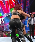 WWE_Monday_Night_Raw_2022_12_19_720p_HDTV_x264-NWCHD_mp4_006169902.jpg