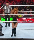 WWE_Monday_Night_Raw_2022_12_19_720p_HDTV_x264-NWCHD_mp4_006175908.jpg