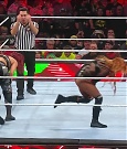 WWE_Monday_Night_Raw_2022_12_19_720p_HDTV_x264-NWCHD_mp4_006176708.jpg
