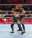 WWE_Monday_Night_Raw_2022_12_19_720p_HDTV_x264-NWCHD_mp4_006237569.jpg
