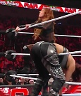 WWE_Monday_Night_Raw_2022_12_19_720p_HDTV_x264-NWCHD_mp4_006272804.jpg