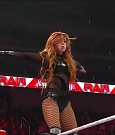 WWE_Monday_Night_Raw_2022_12_19_720p_HDTV_x264-NWCHD_mp4_006276008.jpg