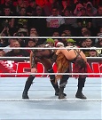 WWE_Monday_Night_Raw_2022_12_19_720p_HDTV_x264-NWCHD_mp4_006326858.jpg