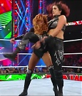WWE_Monday_Night_Raw_2022_12_19_720p_HDTV_x264-NWCHD_mp4_006328060.jpg