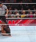 WWE_Monday_Night_Raw_2022_12_19_720p_HDTV_x264-NWCHD_mp4_006387719.jpg