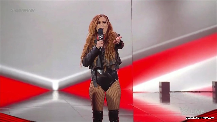 WWE_Monday_Night_Raw_2023_01_02_720p_HDTV_x264-NWCHD_mp4_004794594.jpg