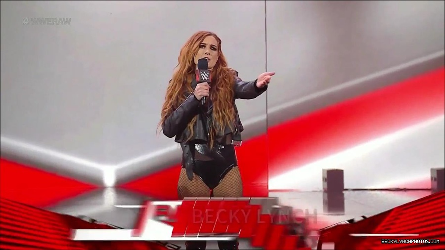 WWE_Monday_Night_Raw_2023_01_02_720p_HDTV_x264-NWCHD_mp4_004795395.jpg