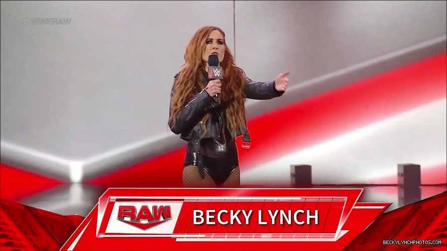 WWE_Monday_Night_Raw_2023_01_02_720p_HDTV_x264-NWCHD_mp4_004796596.jpg