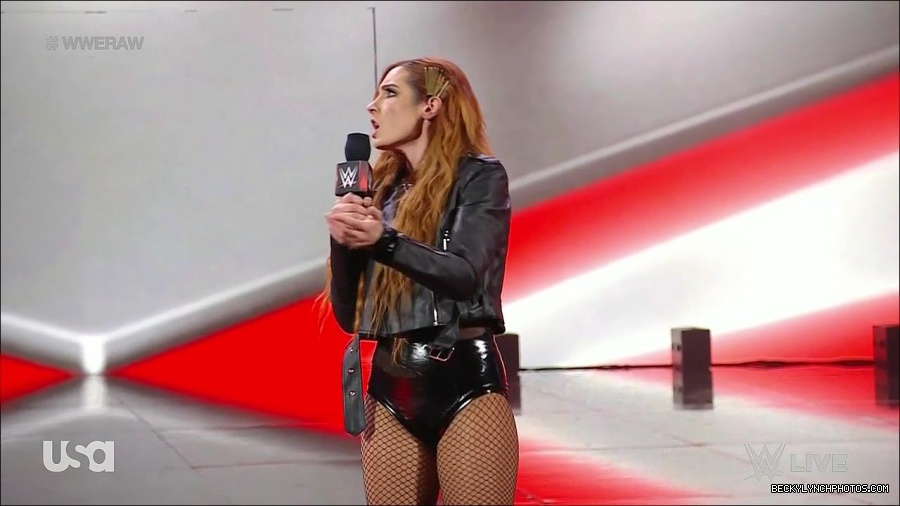 WWE_Monday_Night_Raw_2023_01_02_720p_HDTV_x264-NWCHD_mp4_004889088.jpg