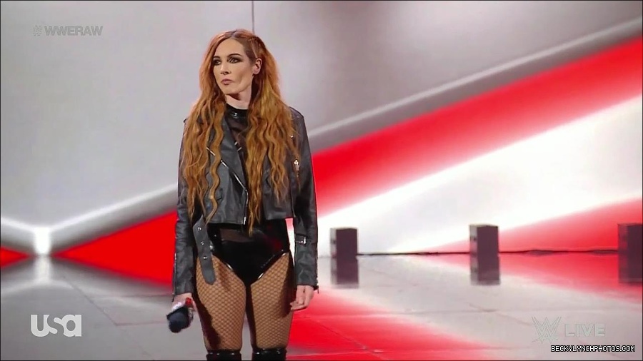WWE_Monday_Night_Raw_2023_01_02_720p_HDTV_x264-NWCHD_mp4_004937537.jpg