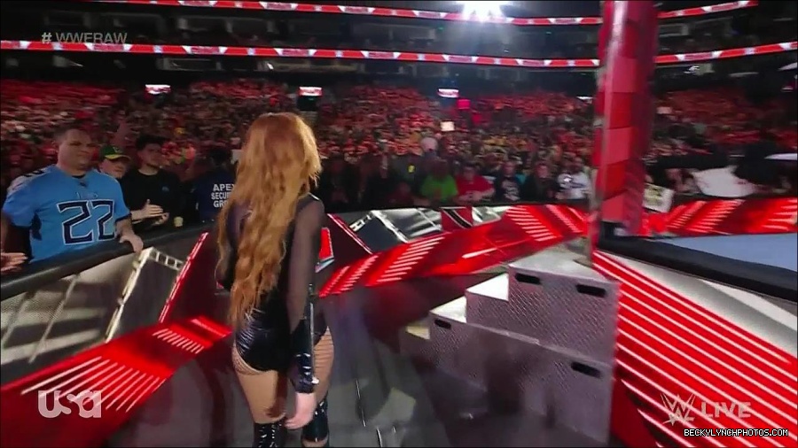 WWE_Monday_Night_Raw_2023_01_02_720p_HDTV_x264-NWCHD_mp4_004958758.jpg