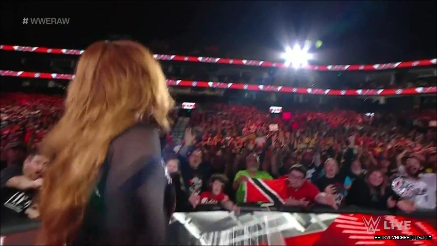 WWE_Monday_Night_Raw_2023_01_02_720p_HDTV_x264-NWCHD_mp4_004960760.jpg