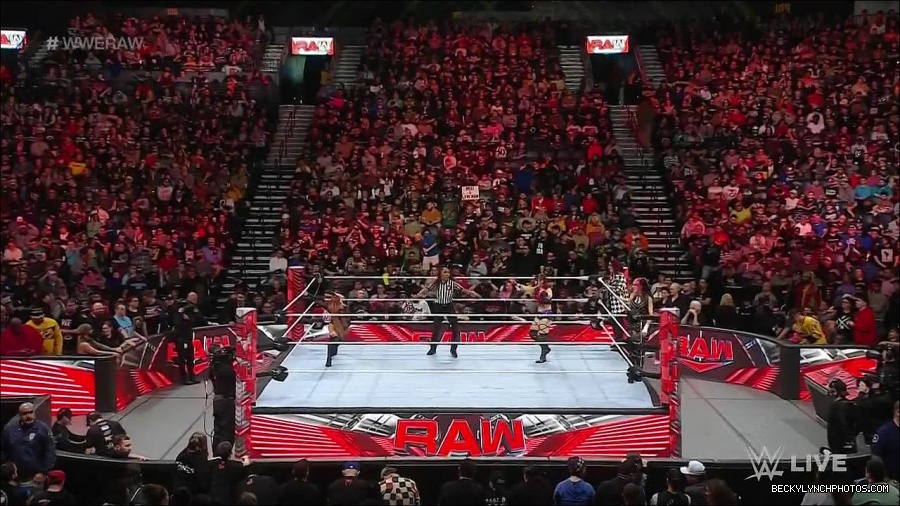 WWE_Monday_Night_Raw_2023_01_02_720p_HDTV_x264-NWCHD_mp4_004965565.jpg