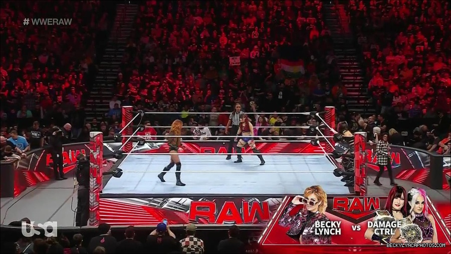 WWE_Monday_Night_Raw_2023_01_02_720p_HDTV_x264-NWCHD_mp4_004969569.jpg