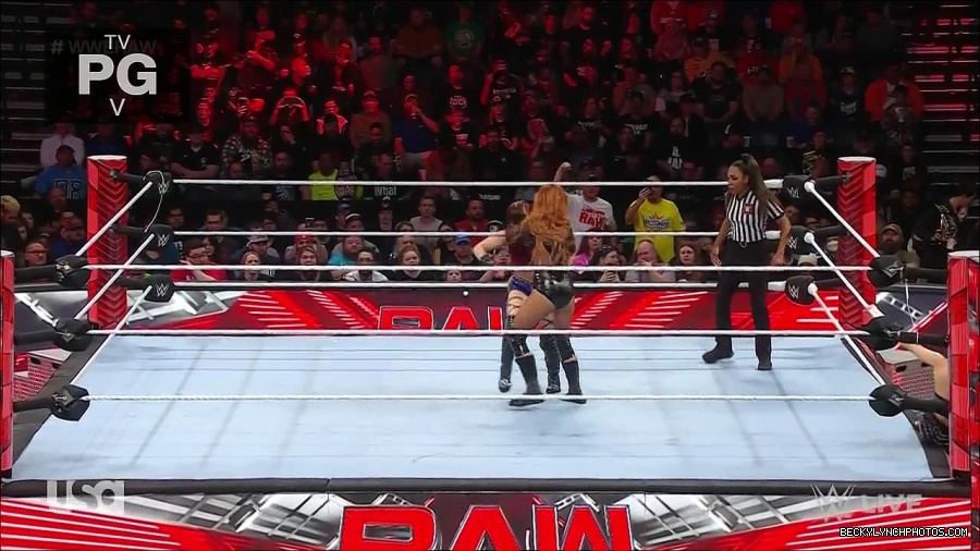 WWE_Monday_Night_Raw_2023_01_02_720p_HDTV_x264-NWCHD_mp4_004977978.jpg