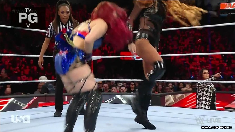 WWE_Monday_Night_Raw_2023_01_02_720p_HDTV_x264-NWCHD_mp4_004979980.jpg