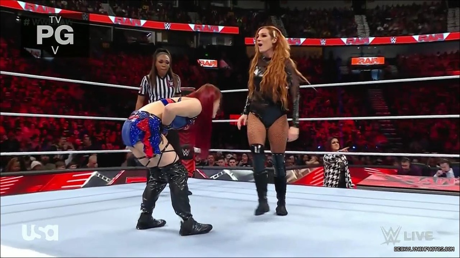 WWE_Monday_Night_Raw_2023_01_02_720p_HDTV_x264-NWCHD_mp4_004980781.jpg