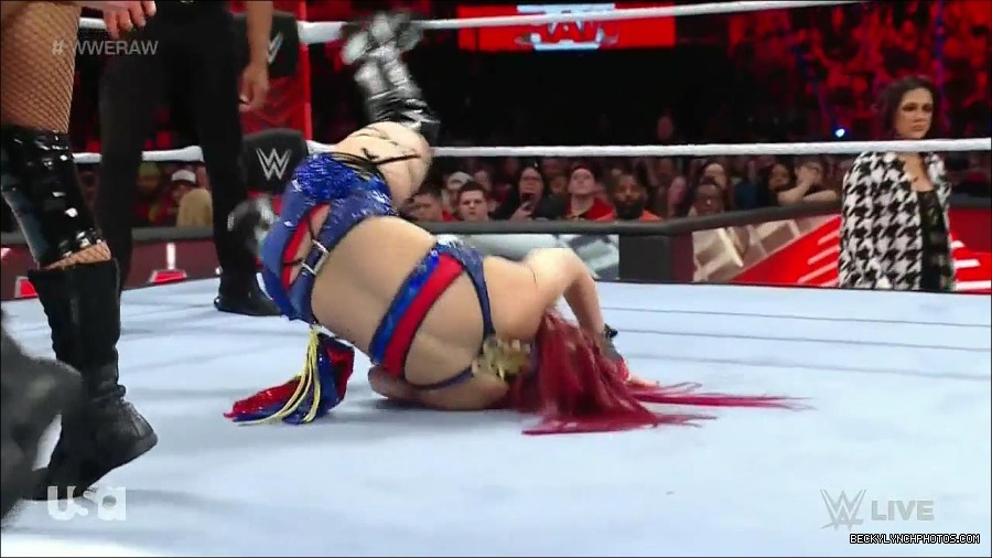 WWE_Monday_Night_Raw_2023_01_02_720p_HDTV_x264-NWCHD_mp4_004988789.jpg