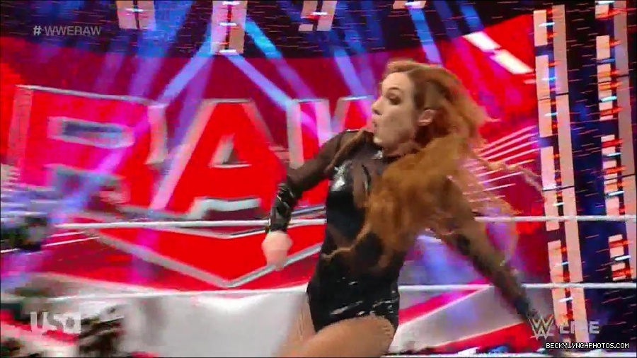 WWE_Monday_Night_Raw_2023_01_02_720p_HDTV_x264-NWCHD_mp4_004991591.jpg