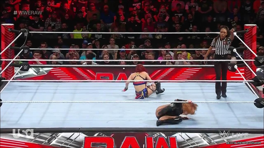WWE_Monday_Night_Raw_2023_01_02_720p_HDTV_x264-NWCHD_mp4_004993593.jpg